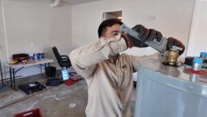 Hybrid Water Heater vs. Tankless